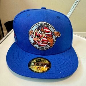New Era 59Fifty Team USA x Taz Hat Cap 7 7/8 Blue Fitted Looney Tunes. NWT